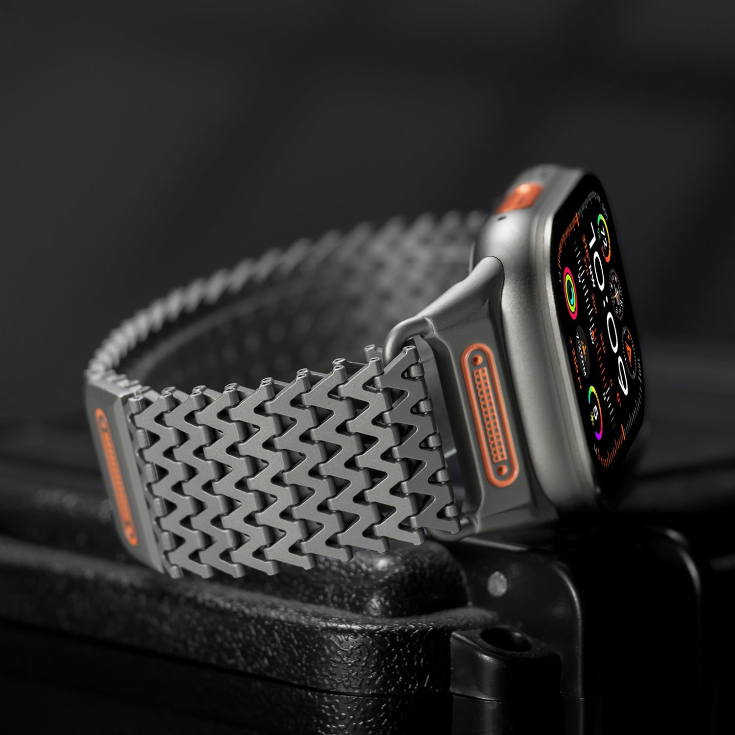 Titanium Steel Zigzag Bracelet for Apple Watch Ultra / Series 9 / 8 / 7